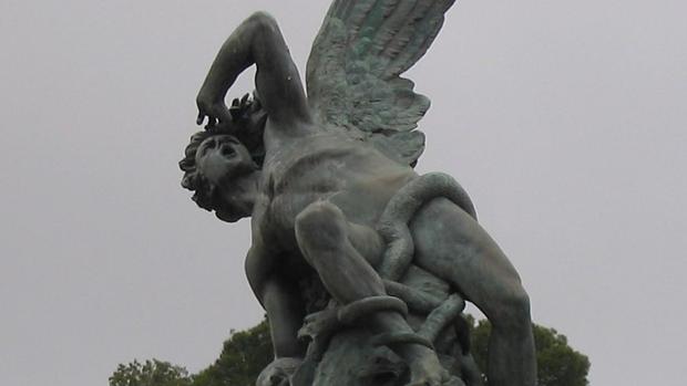 El Ángel Caído (1877, Parque del Retiro, Madrid), obra de Ricardo Bellver