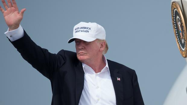 Donald Trump aborda el Air Force en Nueva Jersey