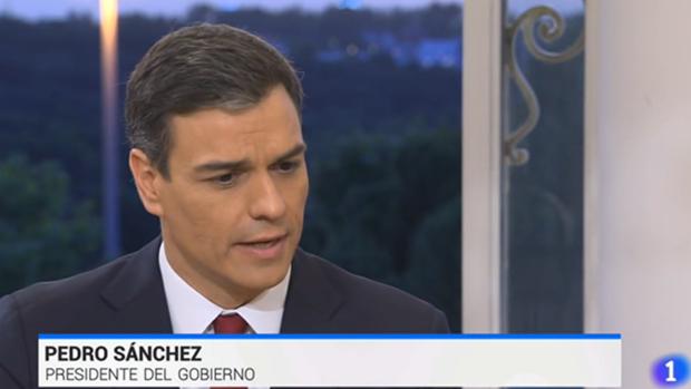 Pedro Sänchez, durante su entrevista con Sergio Martín y Ana Blanco en TVE
