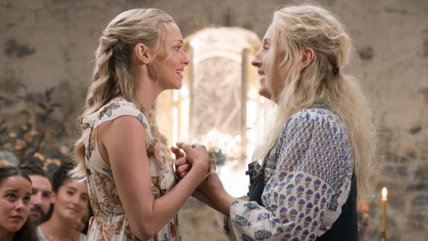 Amanda Seyfried con Meryl Streep en «Mamma Mia,:Una y otra vez»