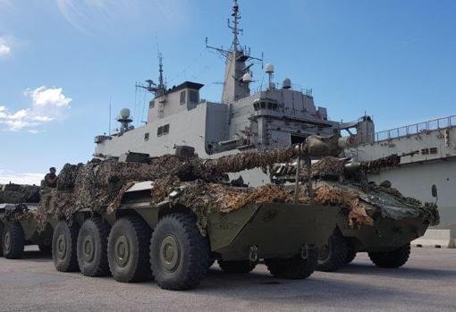 Uno de los momentos de la colaboración con el Ejército.