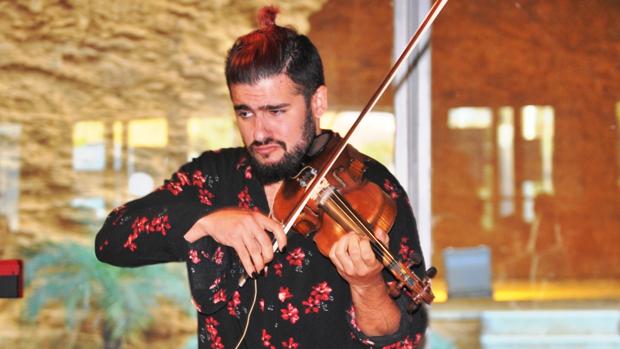 Strad actúa en el Teatro Auditorio Riberas del Gaudaíra