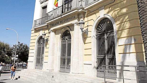 La sentencia que condena a las dos procesadas ha sido dictada por la Audiencia de Cádiz.