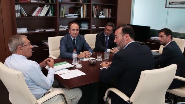 La Junta y el Puerto de Algeciras negocian futuras inversiones e innovaciones