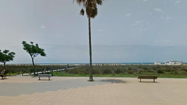 La mujer se encontraba en orilla a la altura del Hotel Bari