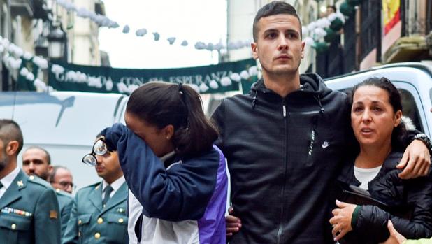 La familia del guardia civil fallecido, en el funeral