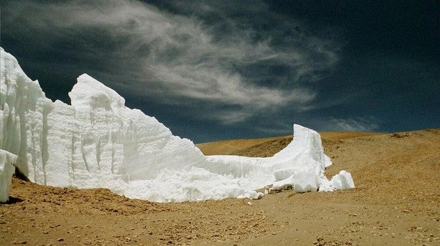Imagen de un glaciar en el Kilimanjaro