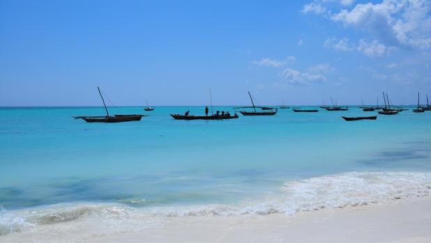 La isla tropical de Zanzíbar se encuentra a tan solo 36 kilómetros de las costas de Tanzania, en el océano Índico